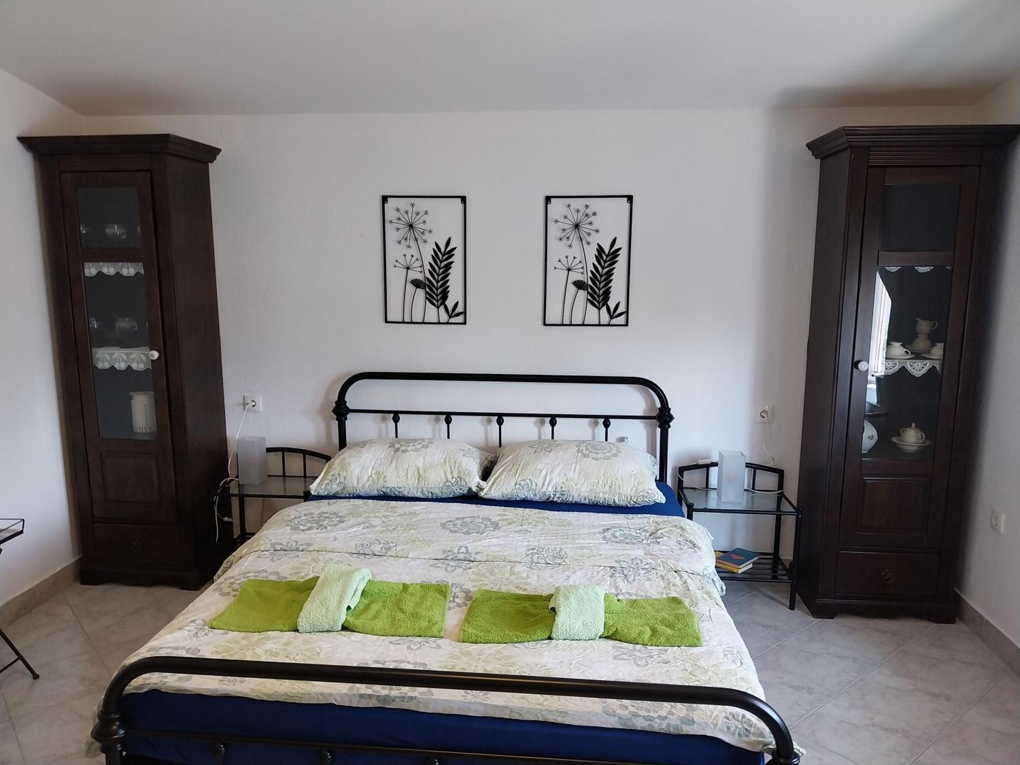 Apartment Ada Bed & Breakfast Gračac Quarto foto